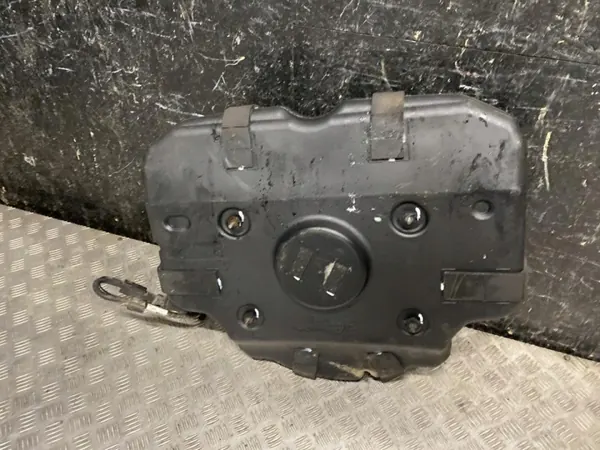 Tanque AdBlue usado OEM F01C190140 Volkswagen Touareg image 3