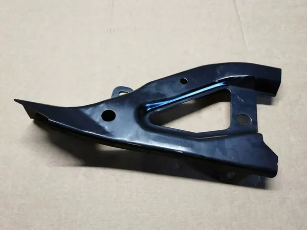 TESLA MODEL Y 20- Suporte de para-lama dianteiro direito OEM 1487578-00-A image 2