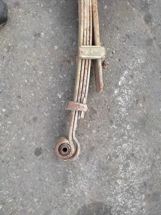 Ressort arrière Mitsubishi L200 image 3