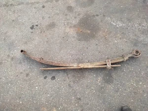 Ressort arrière Mitsubishi L200 image 5