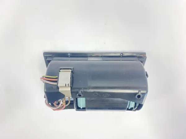 Cinzeiro dianteiro OEM SDV08106 para Mercedes W124 image 7
