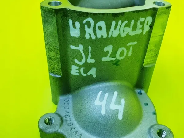 Durite d'eau OEM 05048284AA pour Jeep Wrangler JL image 7