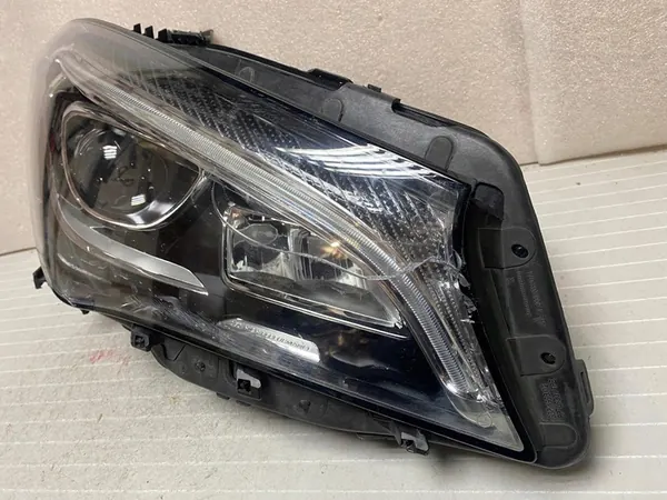 Rechter Voorlicht MERCEDES CLA W117 FULL LED image 4