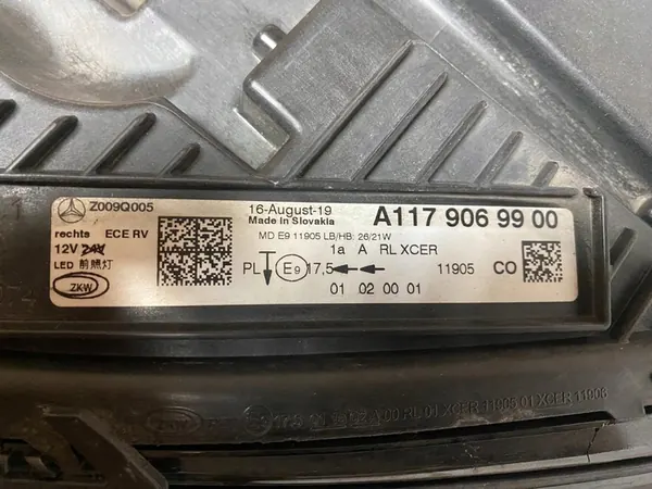 Rechter Voorlicht MERCEDES CLA W117 FULL LED image 9