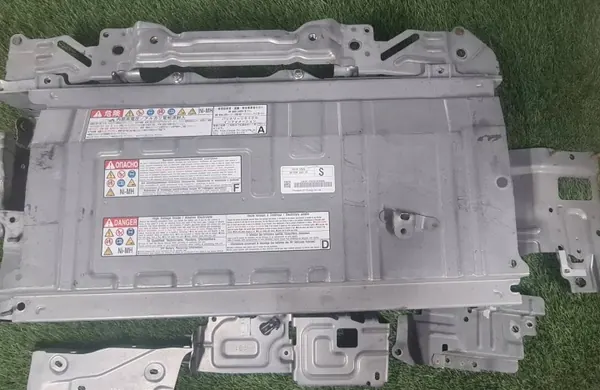 Batterie hybride Toyota d'occasion OEM G9280-12020 Auris II image 2