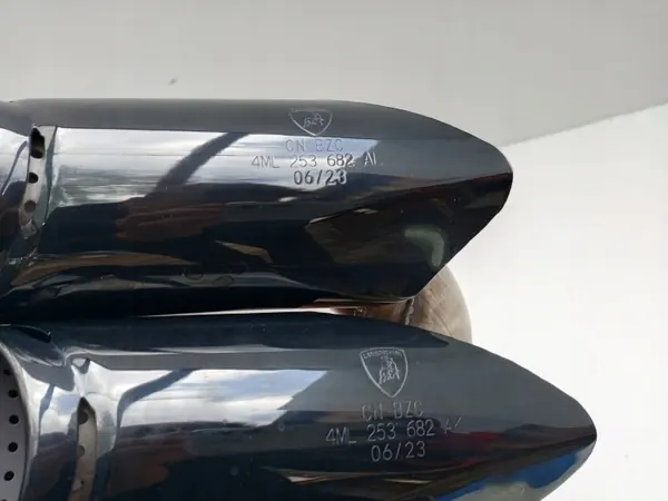 Lamborghini URUS Uitlaateindstuk OEM 4ML253681AK image 7