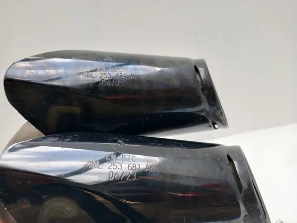 Lamborghini URUS Uitlaateindstuk OEM 4ML253681AK image 9
