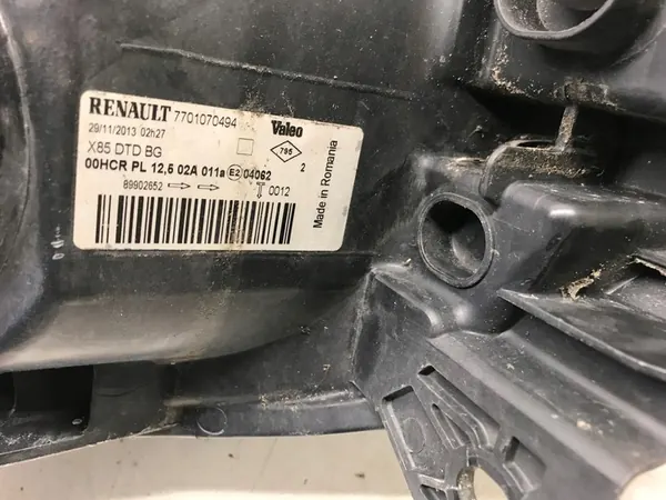 Farol dianteiro direito RENAULT CLIO III image 10