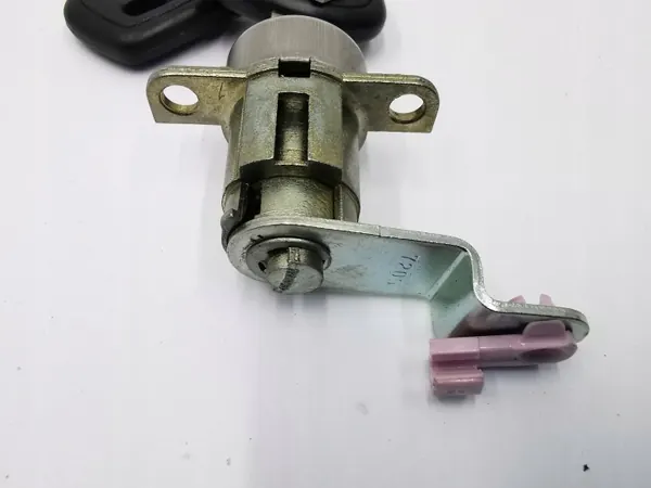 Türschloss-Einsatz Heck Toyota Hiace OEM 69055-95J08 image 5