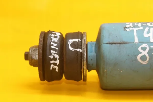 Etujousi Vasen/Oikea OEM 24019118 VW T4 image 10