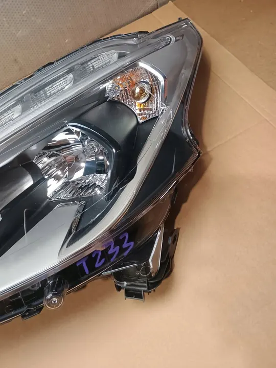 Vasen etuvalaisin Peugeot 208 I Lift OEM 1685352680 image 3