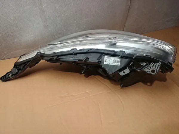 Vasen etuvalaisin Peugeot 208 I Lift OEM 1685352680 image 5