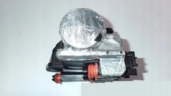 OLJESKILJARE AUDI A8 S8 D4 4H 079103542D image 4