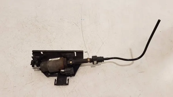 Begagnad Webasto-pump OEM 7N0201607E för VW/Audi image 2