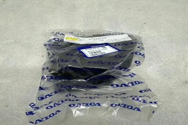 Karossdelar VOLVO XC60 II 31323772 2.0L Diesel 2015 image 2