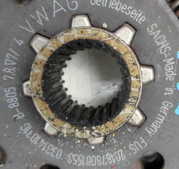 Volante de Dupla Massa Skoda Octavia II 1.6 TDI image 6