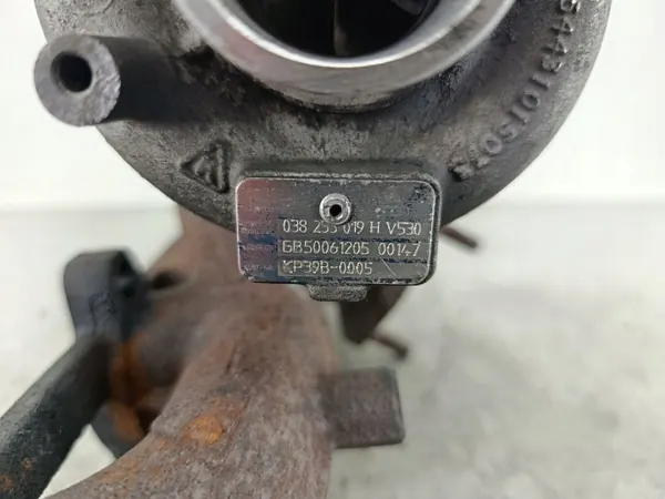 Turbocompressor com coletor OEM 038253019H KP39B-0005 image 3