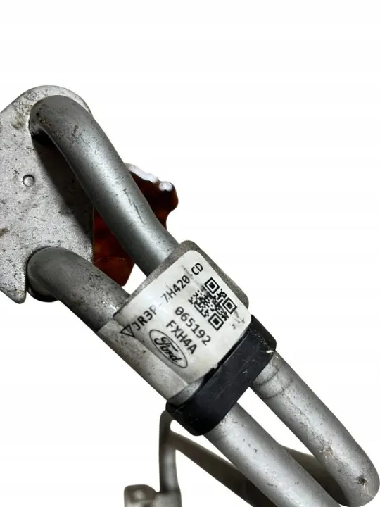 Conduit de refroidisseur d'huile boîte Ford Mustang VI 2019 OEM JR3P7H420CD image 7