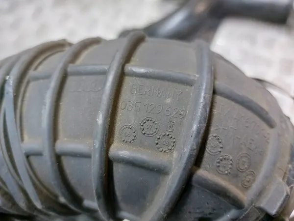 Luftansaugrohr Komplett Audi A4 B8 2.0 TDI 03G129629 image 3