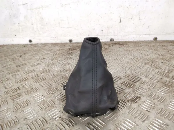 Pomo de cambios Toyota C-HR OEM FBZ11485 - Usado image 2