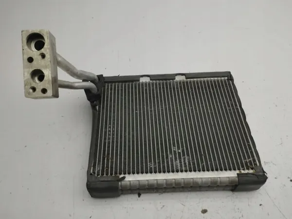 Renault Zoe 2019 värmare radiator AC OEM AMD139786 image 2