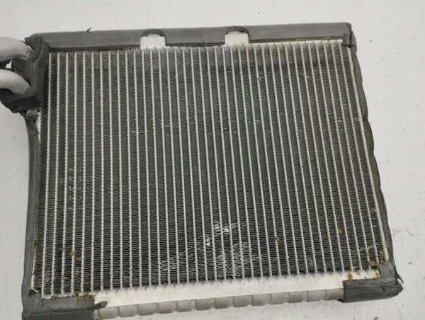 Renault Zoe 2019 värmare radiator AC OEM AMD139786 image 5