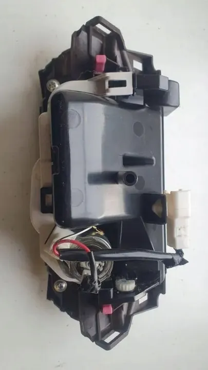 Cinzeiro Lexus LS OEM 1A421027G - Estado usado image 4