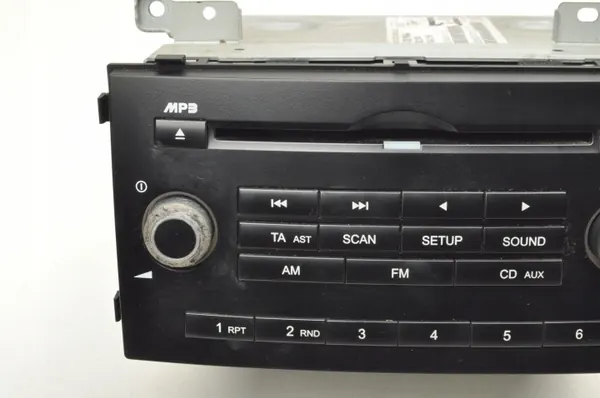Radio Kia Cee'd I OEM X961401H500 - Usado image 3