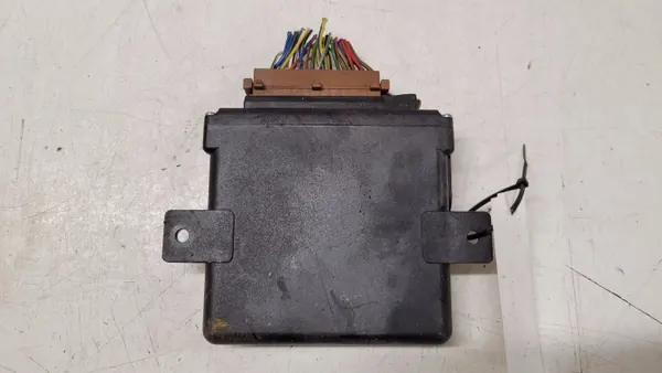 Stuurbekrachtiging besturingseenheid OEM 4D0909611 image 3