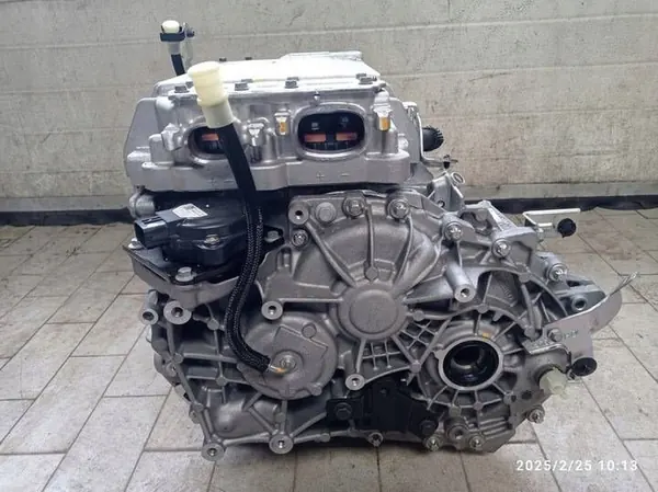 Motor elétrico dianteiro OEM 290030857R Renault usado image 2