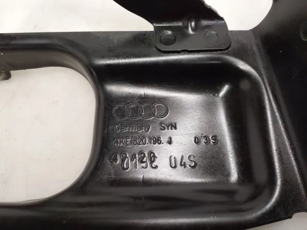 Soporte compresor aire acondicionado OEM 4KE820196J Audi e-tron image 4