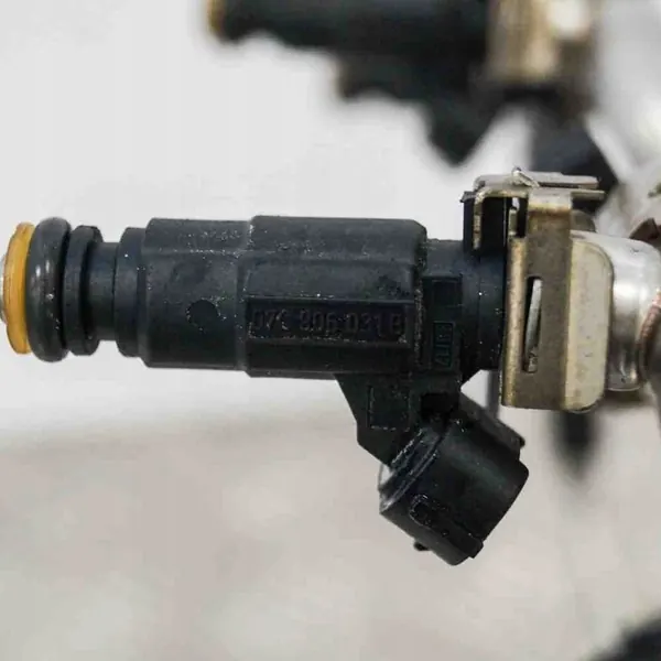 Rampe d'injection Bentley Continental Coupe (3W_) OEM image 6