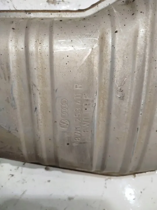 Silenciador central OEM 8W0253411R para Audi A4 B9 2.0 TDI image 3
