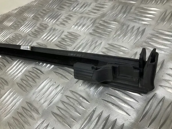 Moldagem vidro traseiro Audi A5 OEM 8F0853763D image 3