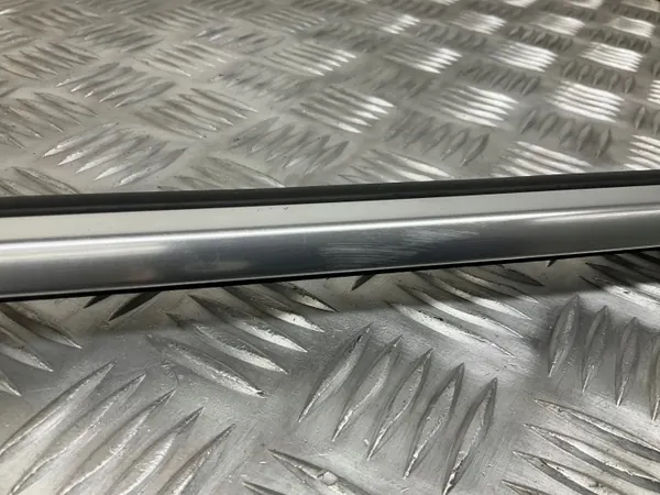 Moldagem vidro traseiro Audi A5 OEM 8F0853763D image 6
