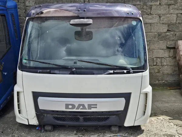 Cabina DAF XF 106 - Estado usado image 2