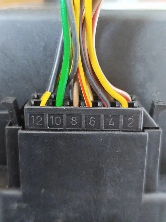 Keskitulppapumppu OEM zds VW Passat B4 Farmarille image 3