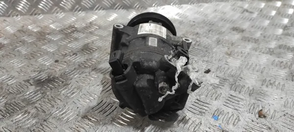 Compresor de aire acondicionado Peugeot 308 II T9 OE image 5