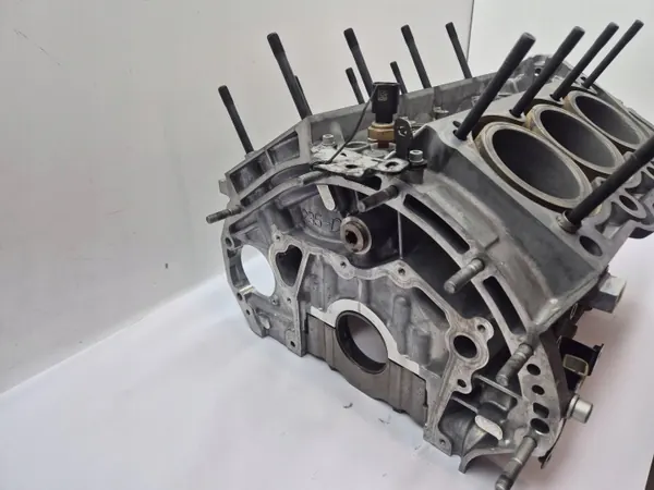 Gebrauchter Maserati Ghibli 235D Motorblock - OEM image 3