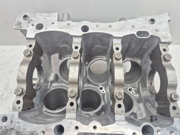 Gebrauchter Maserati Ghibli 235D Motorblock - OEM image 9
