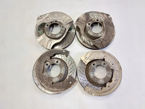 Porsche Carrera 991 Remschijf Set 9P1615301A image 3