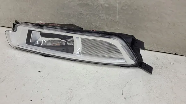 Volkswagen PASSAT B8 Farol Halógeno Esquerdo 3G0941661H image 4