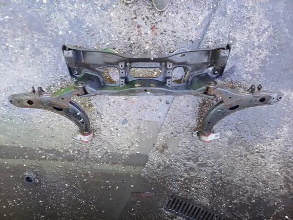OEM LUK1126 etupalkki Subaru Legacy 3 III:lle image 3