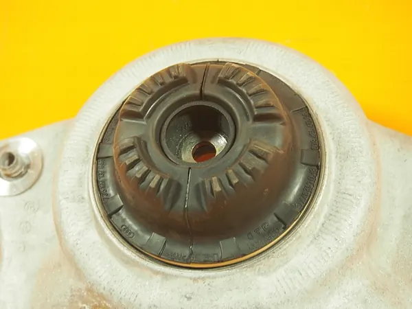 Audi A5 8T Suporte Amortecedor Esquerdo OEM 8r0412383a image 8