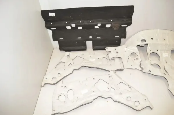 BMW I3 Akustiikkaeriste OEM 51487272387 image 3
