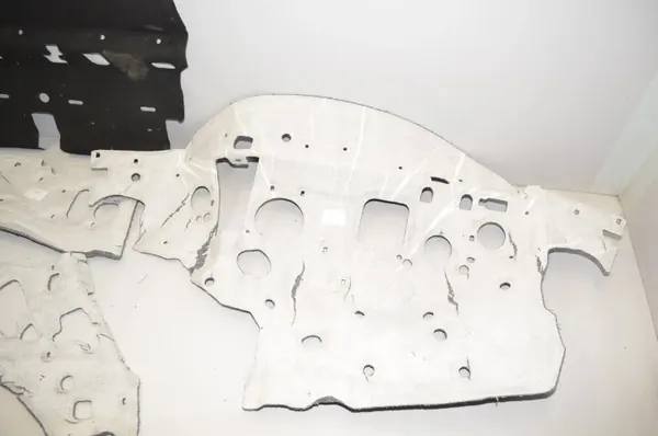 BMW I3 Akustiikkaeriste OEM 51487272387 image 4