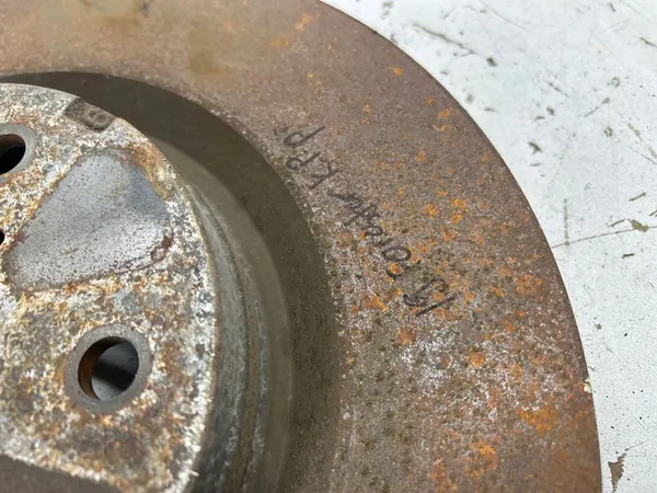 Disco de freio dianteiro Subaru Forester SK 2019 image 7