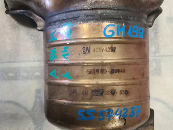 OPEL CORSA E 1.4 XER Coletor de Escape Catalisador 55574237 image 2