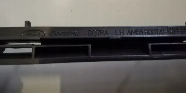 Garniture de fenêtre avant gauche Ford C-Max OEM 1689676 image 7