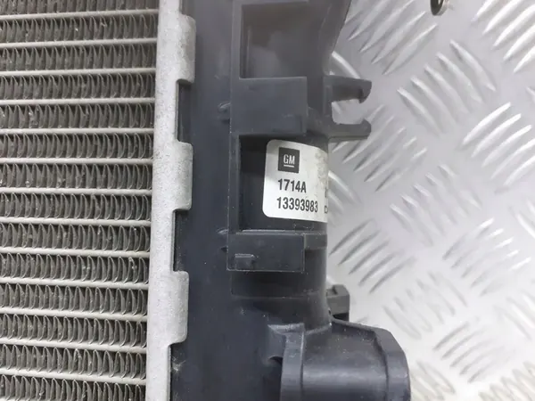 Opel OE 13393983 Vattensradiator image 2